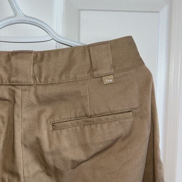 NWOT Aritzia TNA Khaki Skater Carpenter Pant - Picture 4 of 4